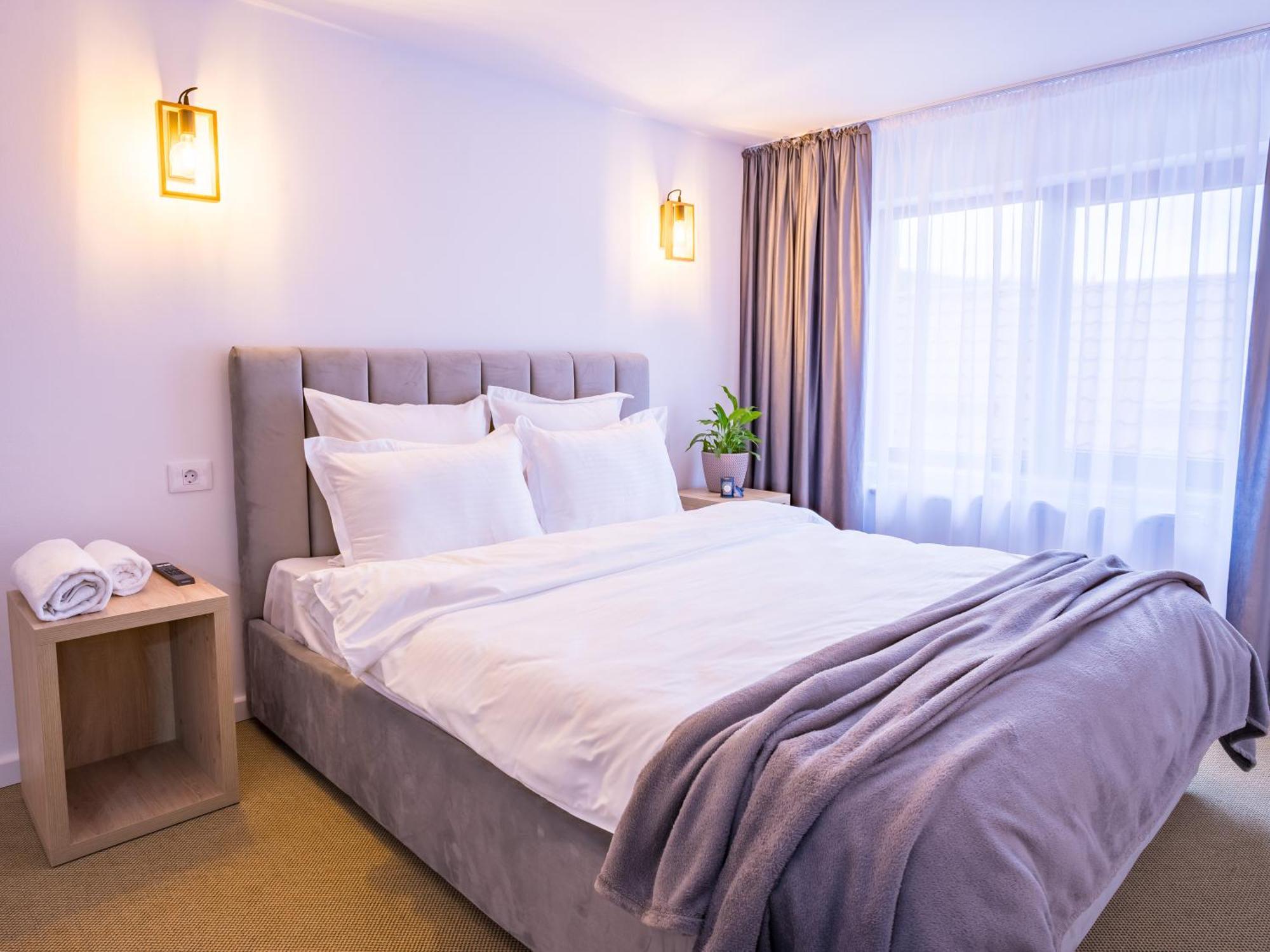 Casa Zuz Voronet Hotel Gura Humorului Eksteriør billede