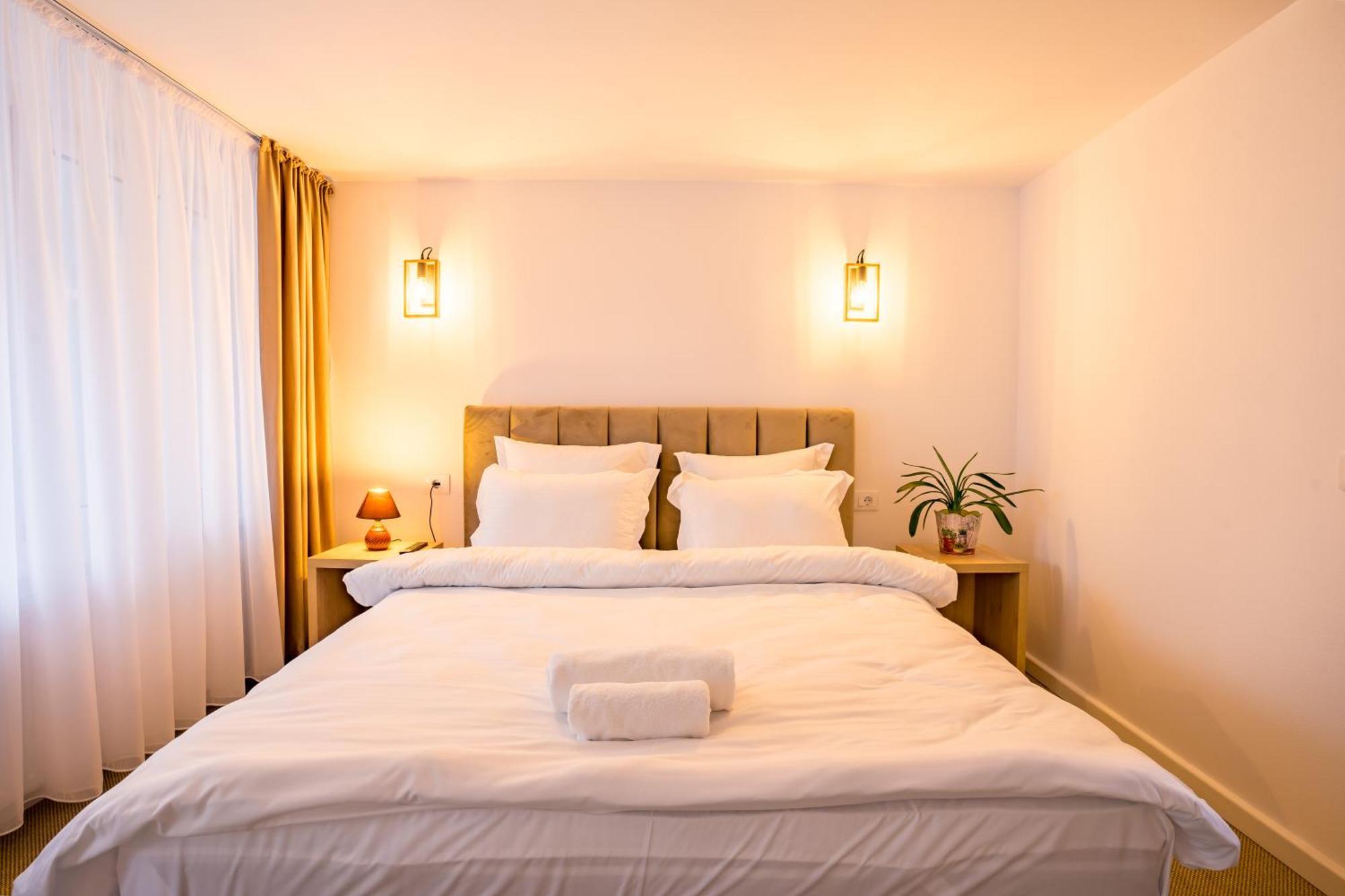 Casa Zuz Voronet Hotel Gura Humorului Eksteriør billede