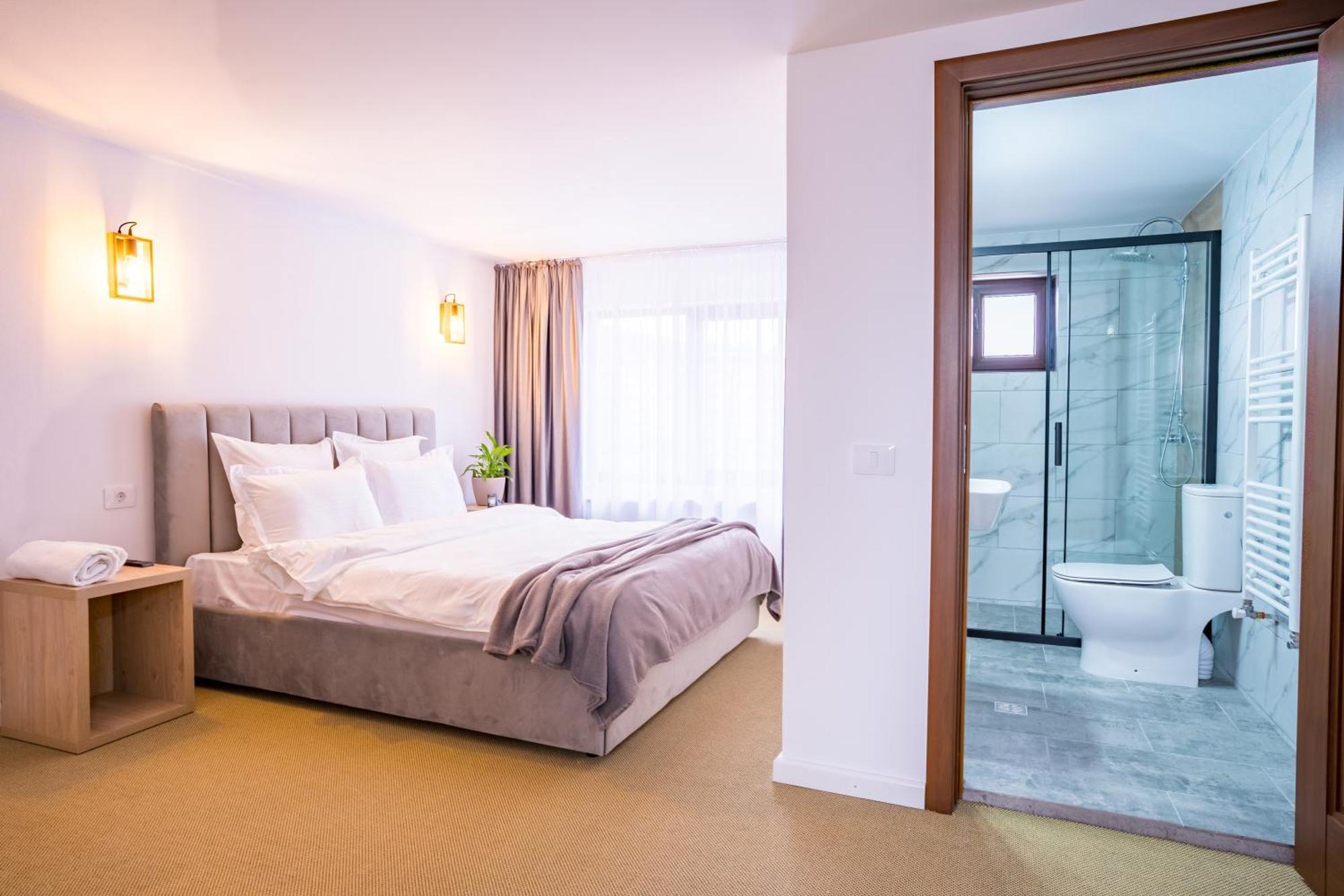Casa Zuz Voronet Hotel Gura Humorului Eksteriør billede